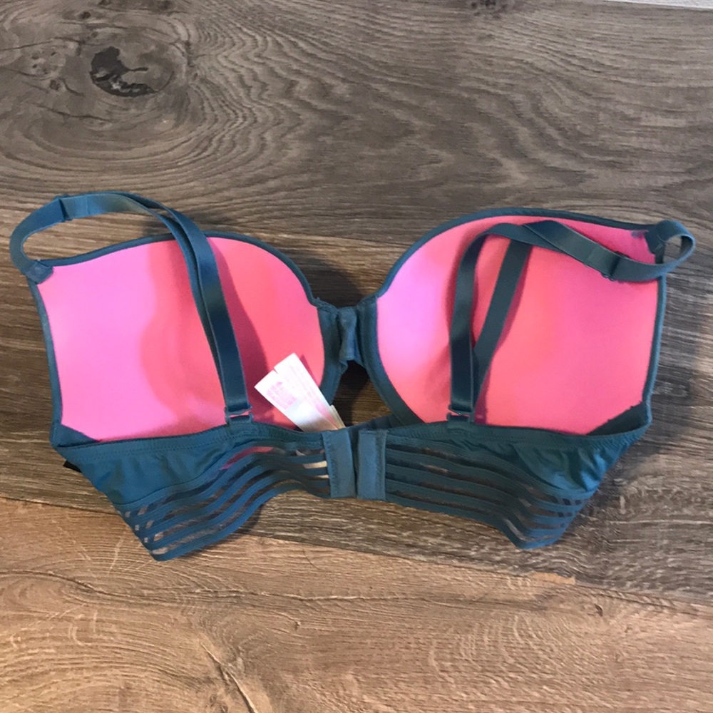 PINK Victoria's Secret bra 32DD - Picture 2 of 3
